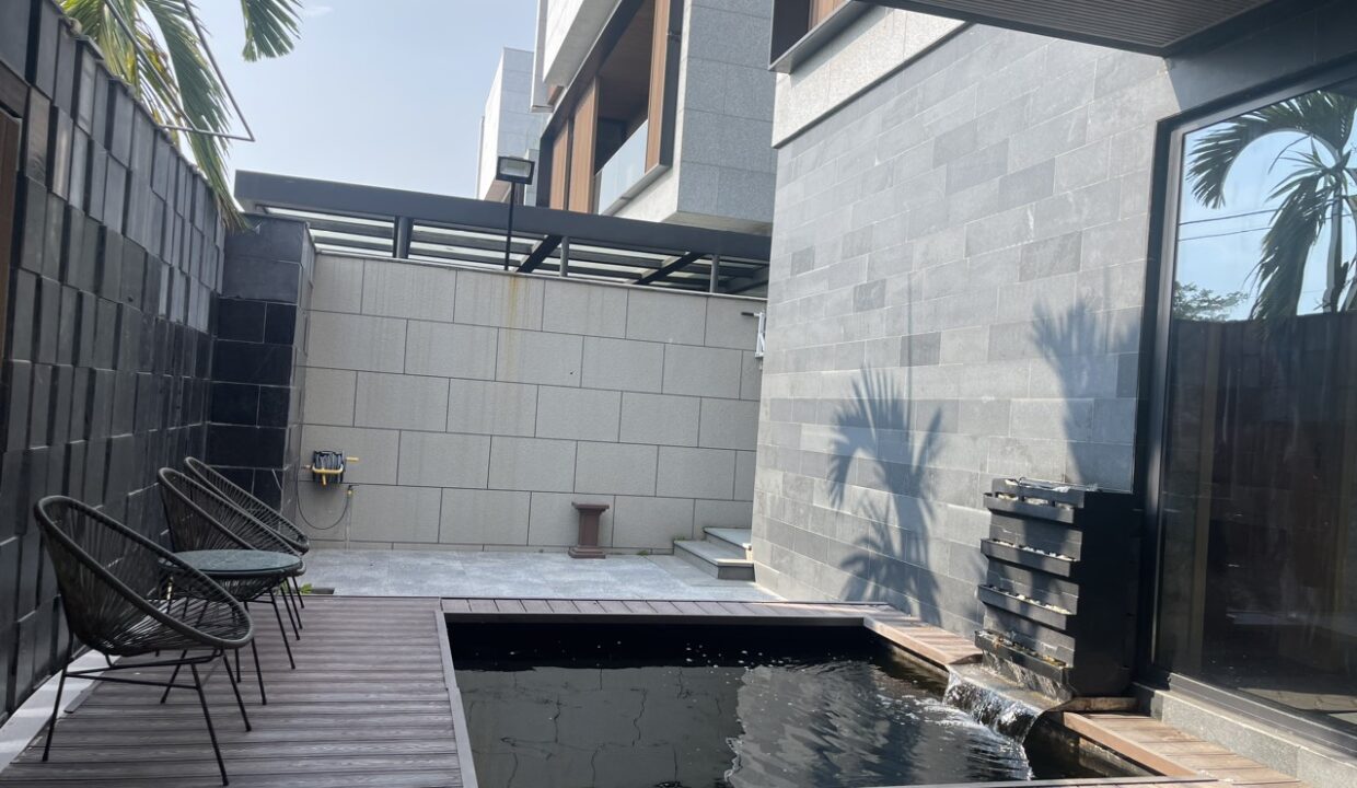 z5349403332863_995c6039118fee459f8cd2e5af223bef