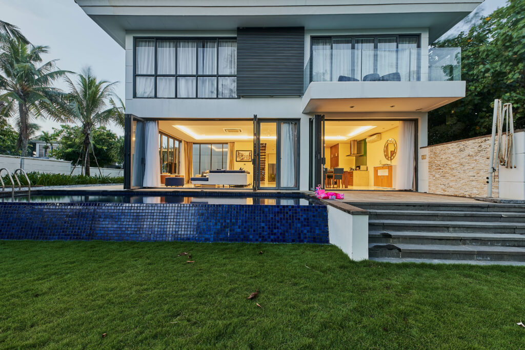 Stunning 5 bedroom villa in Ocean Villas resort