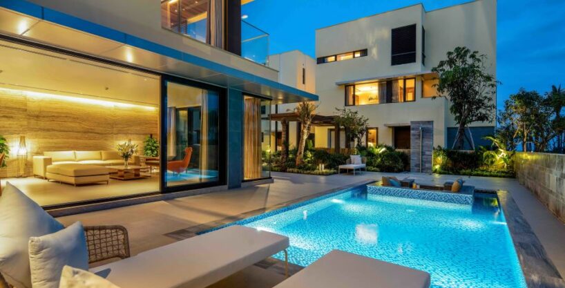 The five villas & resort